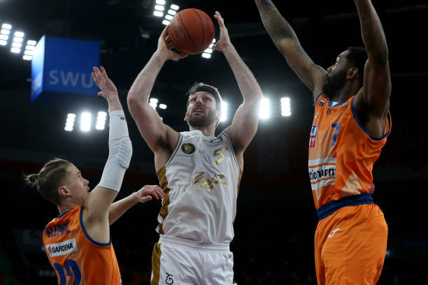 和高篮板区 和高篮板区