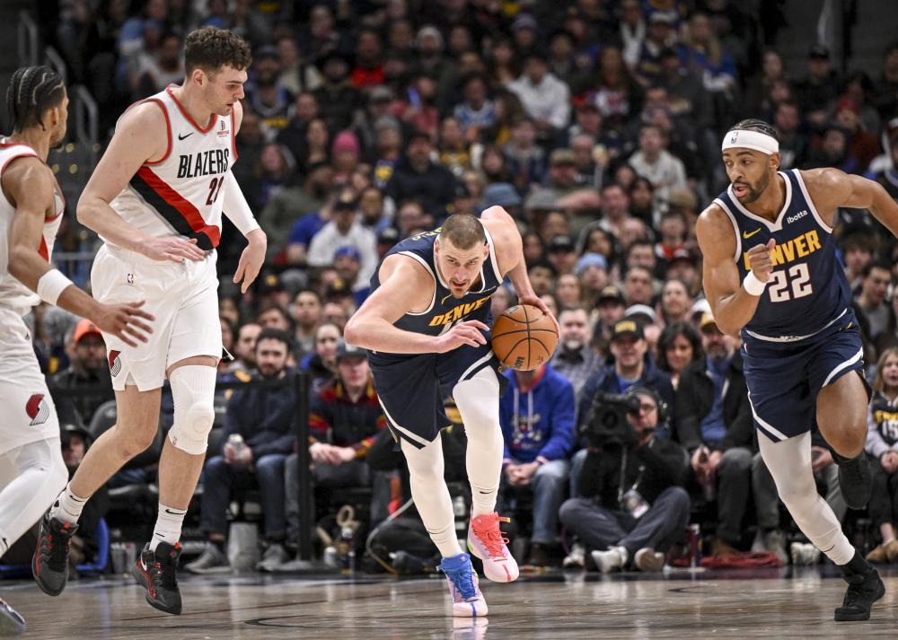 个俱乐部管 个俱乐部管